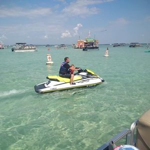 Meet your Posher, Christopher